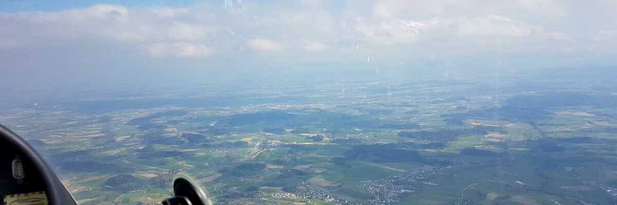 Flugwegposition um 14:17:36: Aufgenommen in der Nähe von Gemeinde Ottnang am Hausruck, 4901, Österreich in 1651 Meter